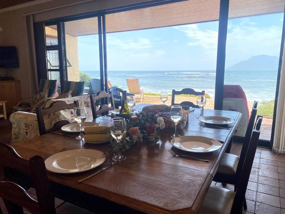Family Surf Shack On The Beach Ciudad del Cabo Exterior foto